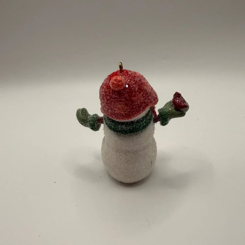Hallmark Keepsake 2007 Welcome Friends Snowman Christmas Ornament Linda Sickman